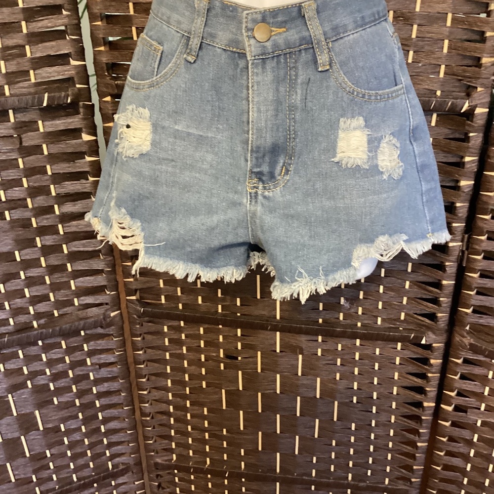 Stretchy Denim Shorts ( Color: Light Blue